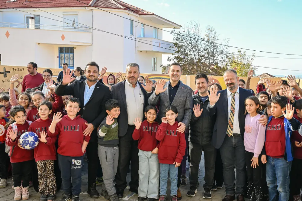 Başkan Akın Gömeç’te Vatandaşlarla Bir Araya Geldi