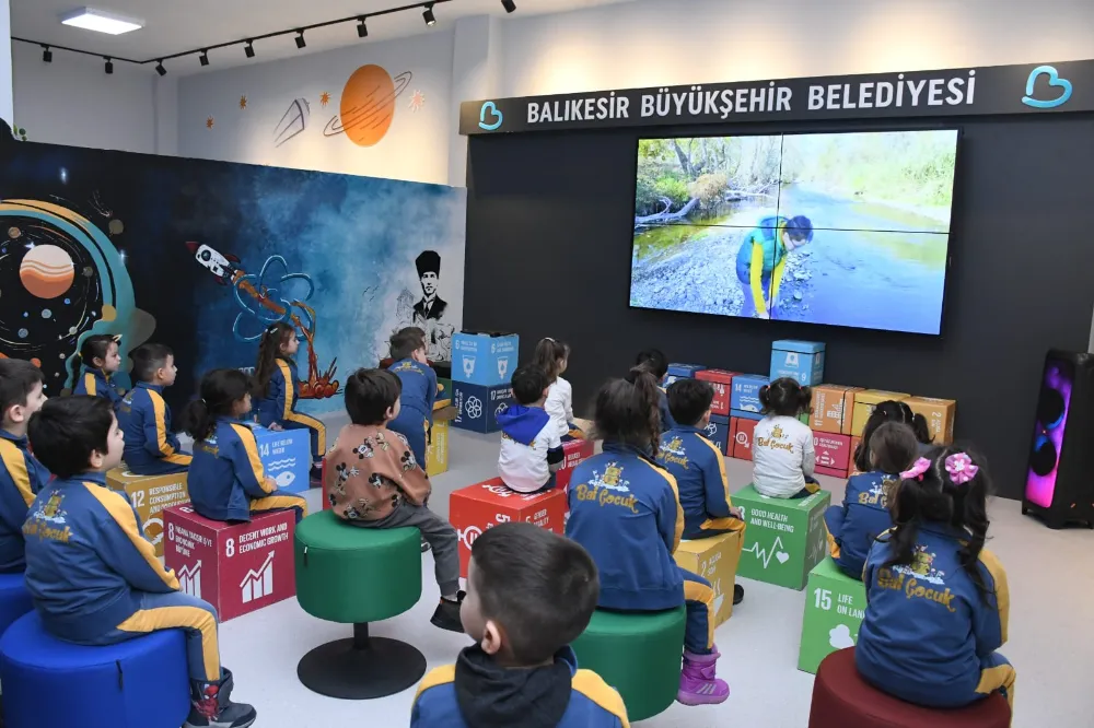 Büyükşehir Çocukları Bilimle Buluşturuyor