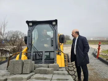 İVRİNDİ BELEDİYESİ İLÇE GENELİNDE HİZMET ATAĞINI SÜRDÜRÜYOR