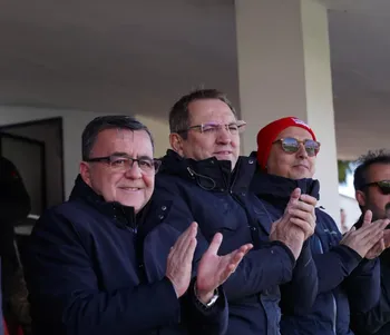 AYVALIKGÜCÜ BELEDİYESPOR’DAN KRİTİK GALİBİYET