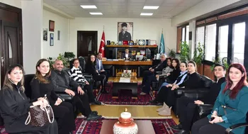 REKTÖR OĞURLU’DAN “BALIKESİR TURİZM REHBERİ”Nİ HAZIRLAYAN ÇALIŞMA EKİBİNE TEBRİK VE TEŞEKKÜR